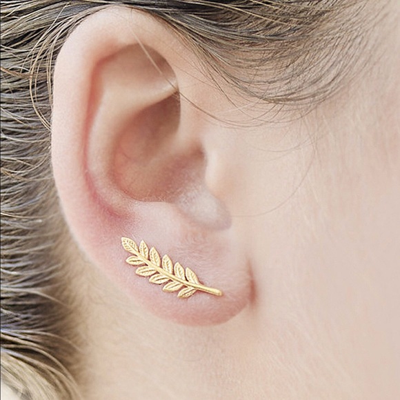 simpscam Jewelry - ❗️FINAL PRICE❗️Leaf Ear Climber
